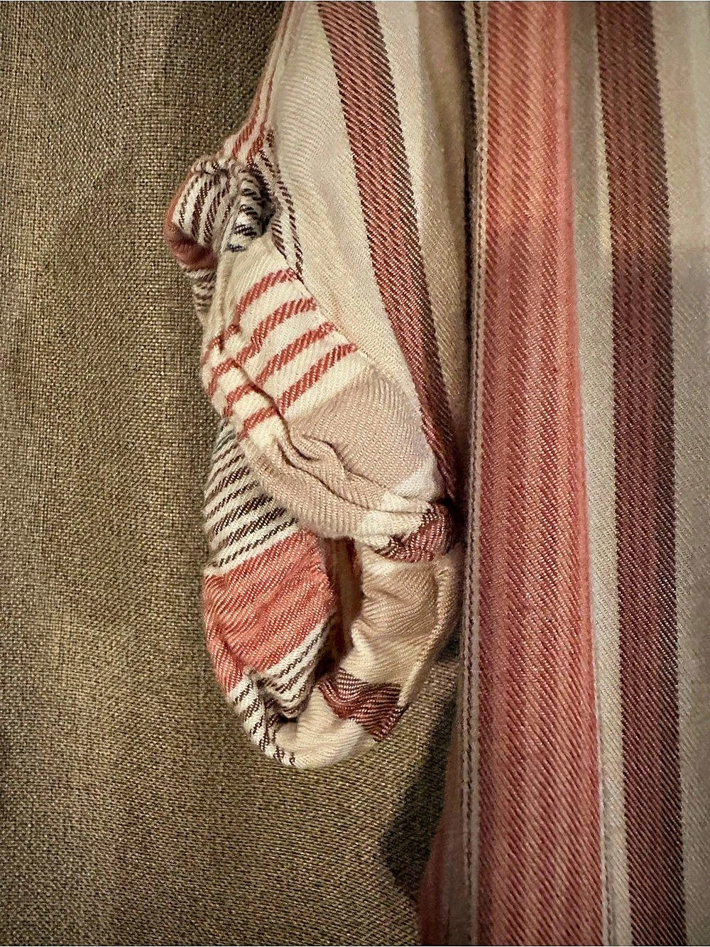 Universal Thread Striped Top - Picture 4 of 7